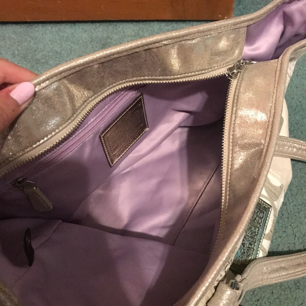 Purse - Picture 2 of 2